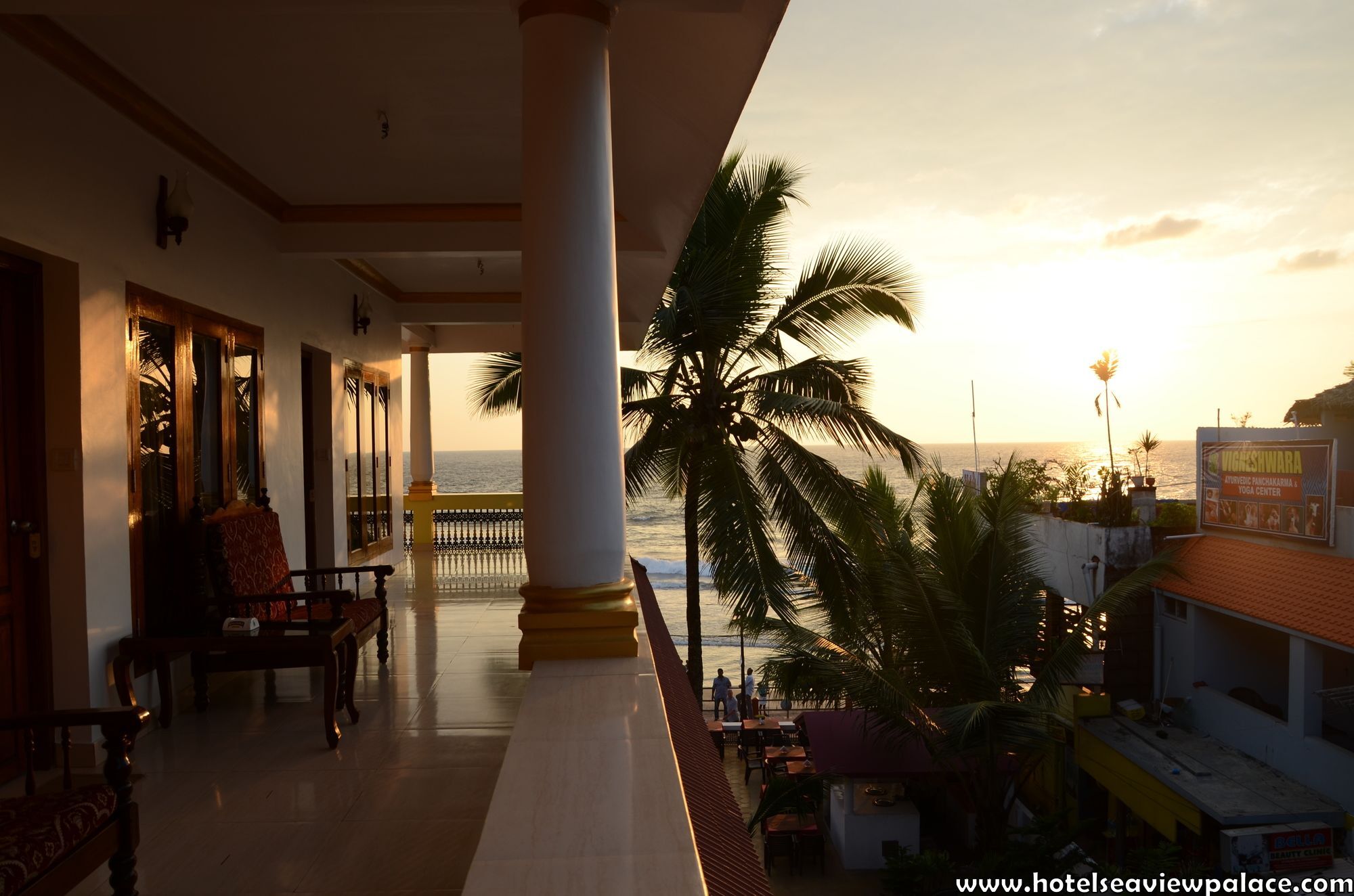 Hotel Sea View Palace - The Beach Hotel, Kovalam Exterior foto